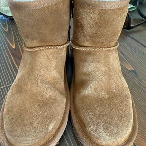 Koolaburra by UGG Tan Suede Boots